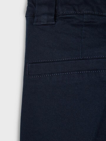 Coupe slim Pantalon 'Silas' NAME IT en bleu