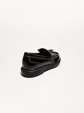 Bershka Moccasins in Black