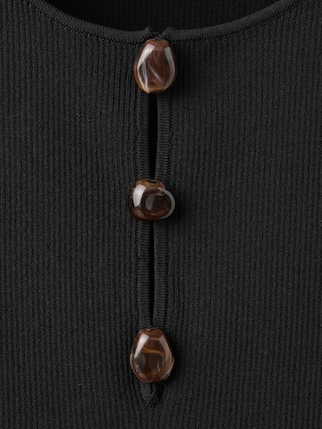 Haut 'LAGARTA' MANGO en noir