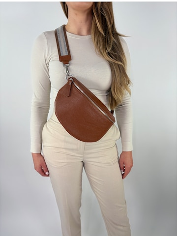 lePelou Gürteltasche 'CHIARA large' in Braun