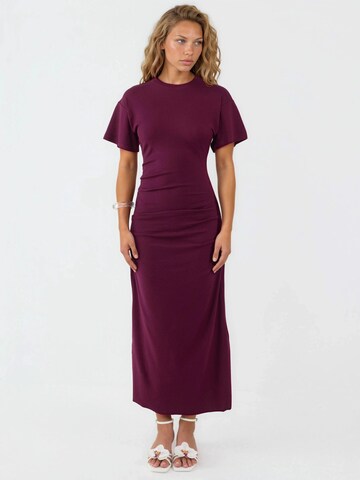 Busem Dress in Red: front