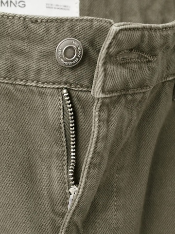 MANGO Baggy Cargofarkut 'Dilly' värissä vihreä