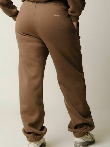 Copenhagen Cartel Regular Broek ' Cartel x Align ' in Bruin