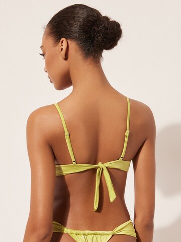 CALZEDONIA T-Shirt Bikinitop in Gelb