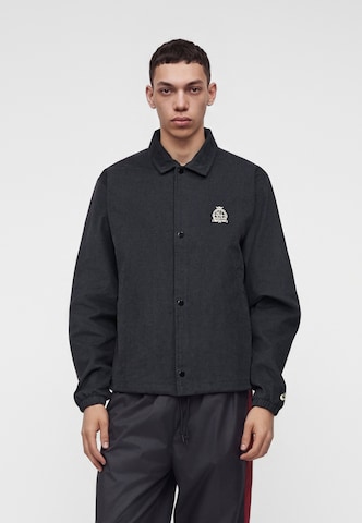 melns Nike Sportswear Starpsezonu jaka 'Club': no priekšpuses