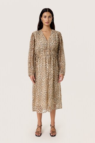 Robe 'Anaya' SOAKED IN LUXURY en beige : devant