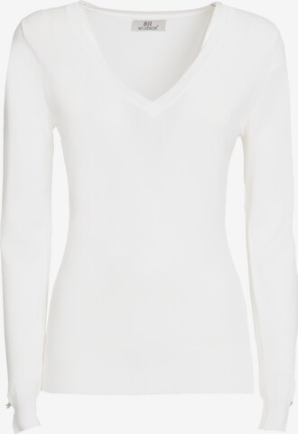 Influencer Sweater in White: front