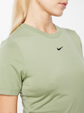 T-shirt 'Essential' Nike Sportswear en vert