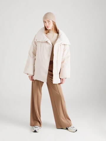 InWear - Chaqueta de entretiempo 'Tahnia' en beige