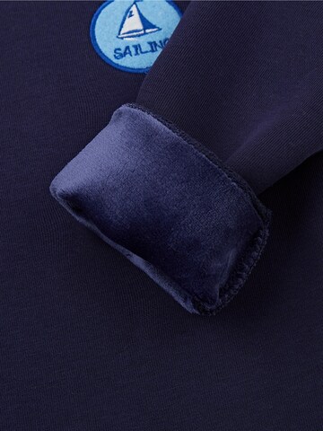 Sailing Sweater in Blue