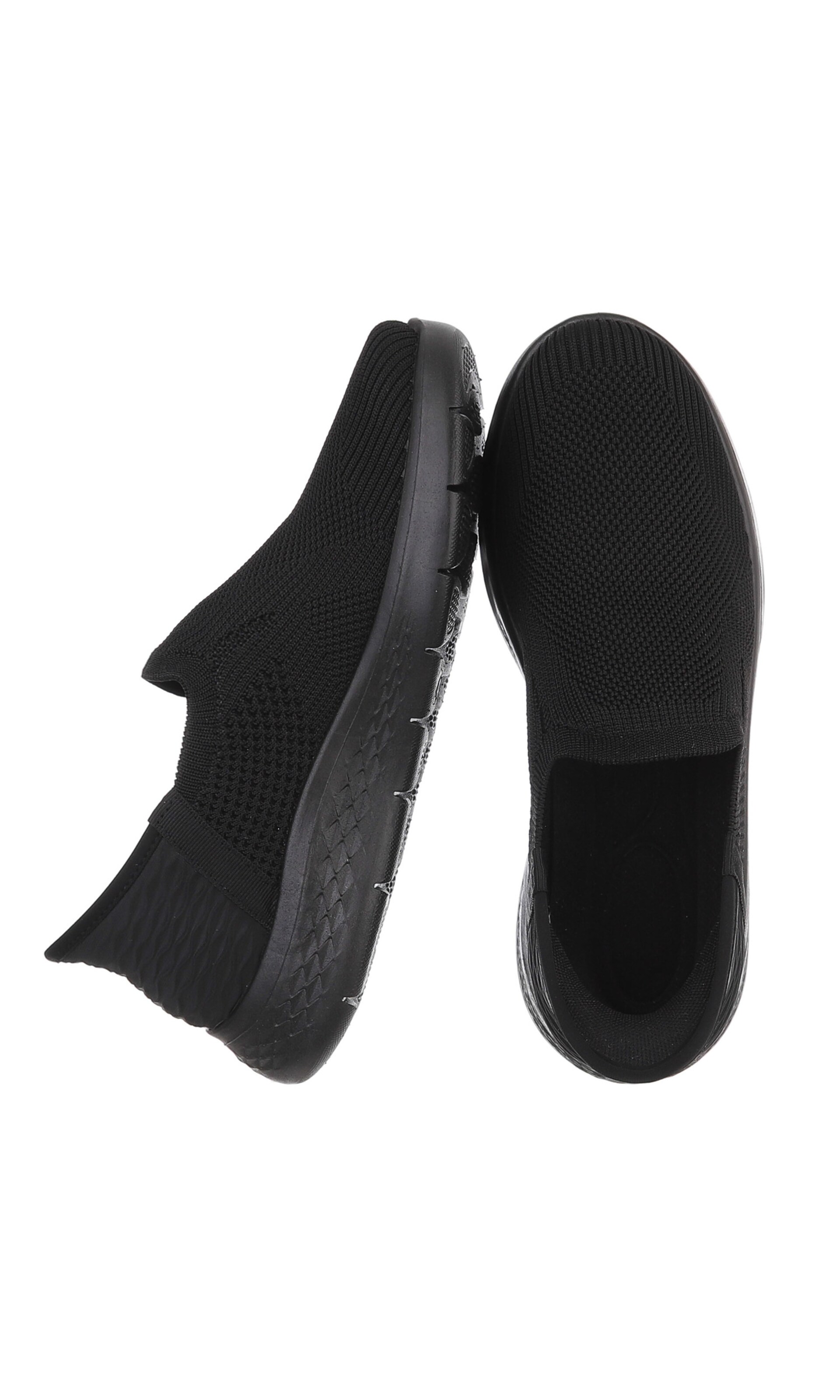 CoolWalk Classic Flats in Black