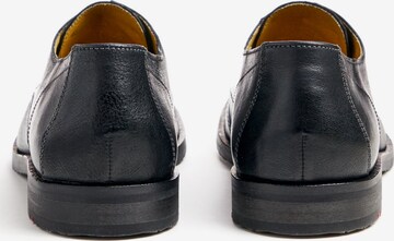 Chaussure à lacets 'Dorian' LLOYD en noir