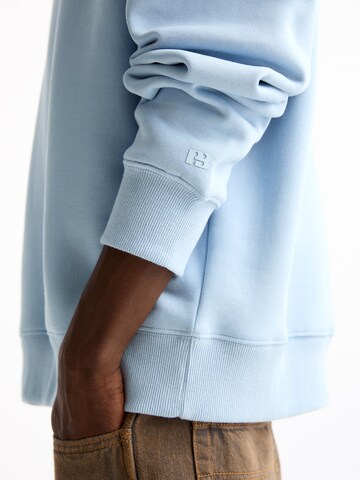 Pull&Bear Sweatshirt i blå