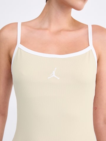 bēšs Jordan Kleita