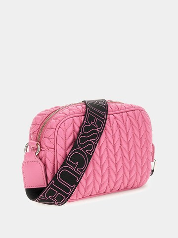 GUESS Umhängetasche in Pink
