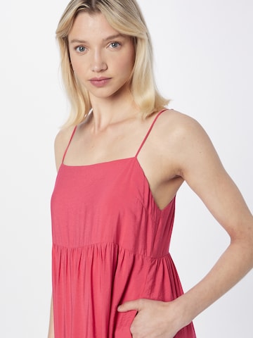 Robe 'CHASE RO' Abercrombie & Fitch en rose