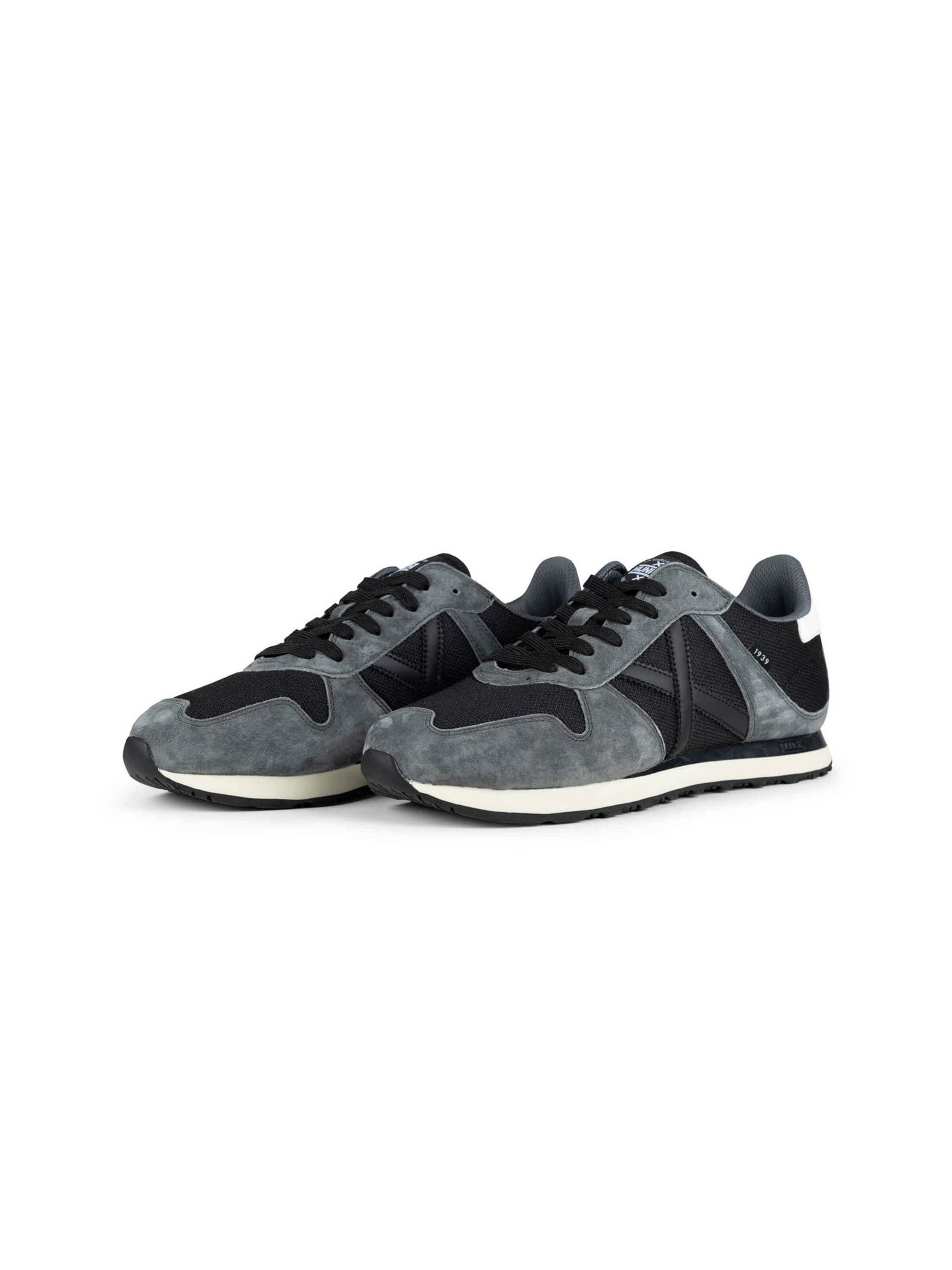MUNICH Sneakers laag 'MASSANA CLASSIC' in Grijs: voorkant