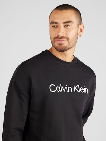 Calvin Klein Sweatshirt 'HERO' i svart
