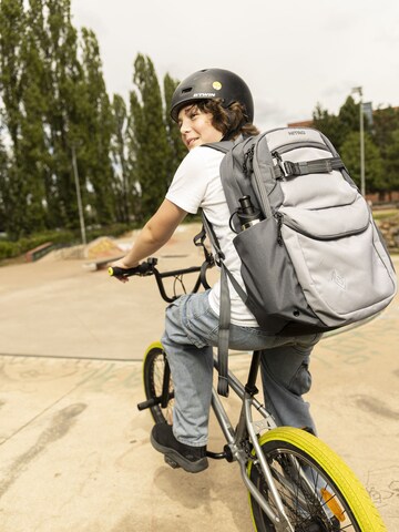NITRO Rucksack 'Future Hero' in Grau