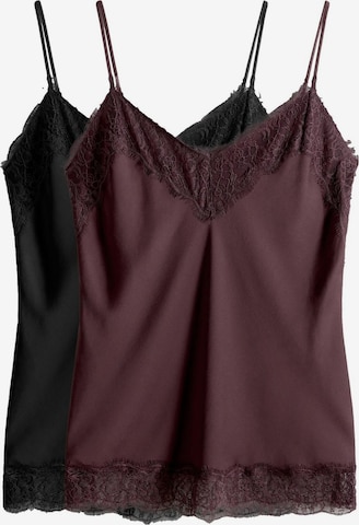 The Set Undershirt in Red: front