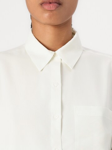 Calvin Klein Μπλούζα σε πράσινο