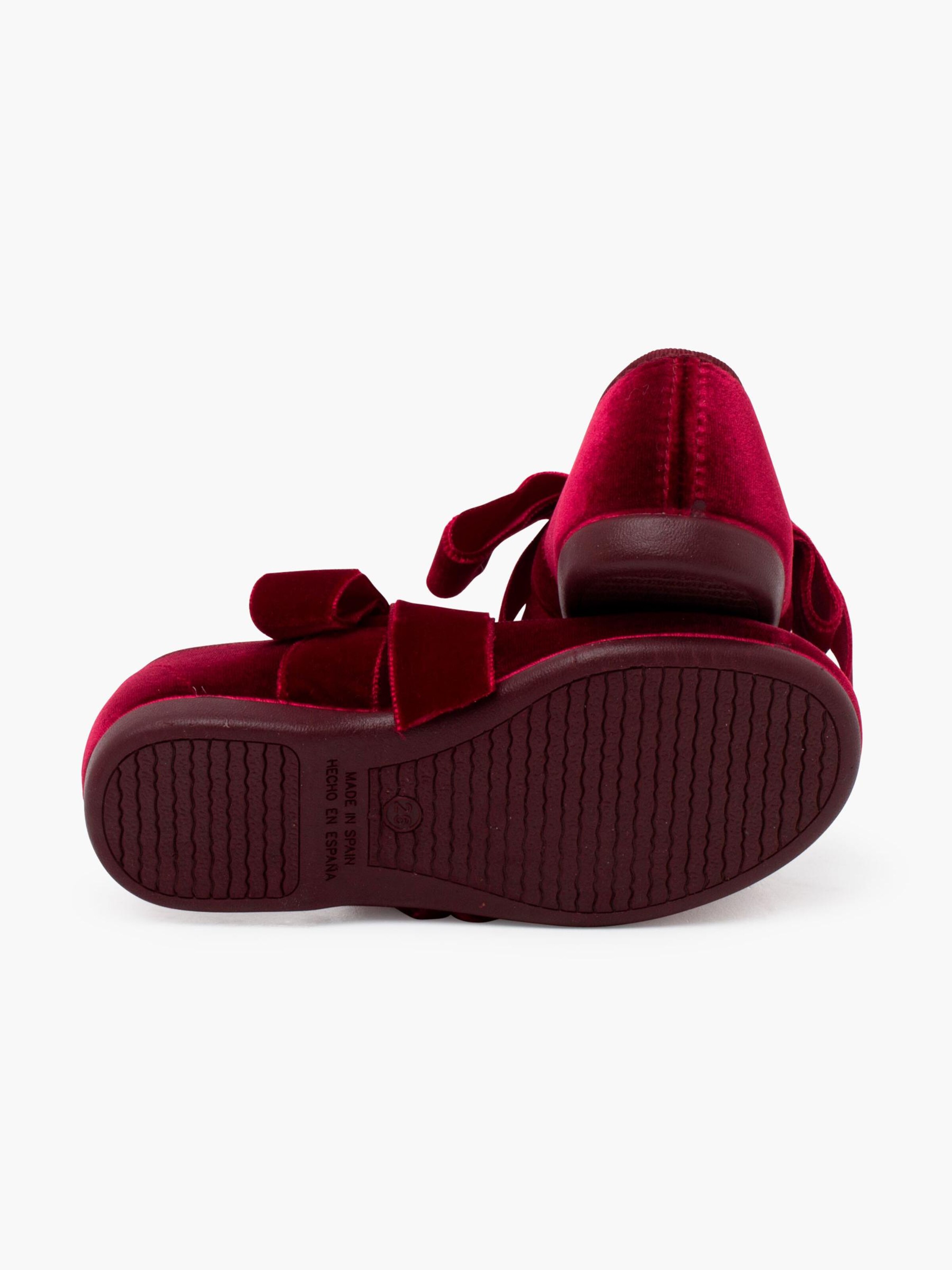 Ballerina di Pisamonas in rosso