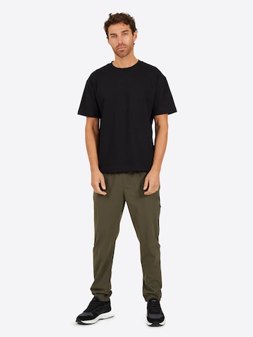 BRAVE SOUL Tapered Bukser i grøn