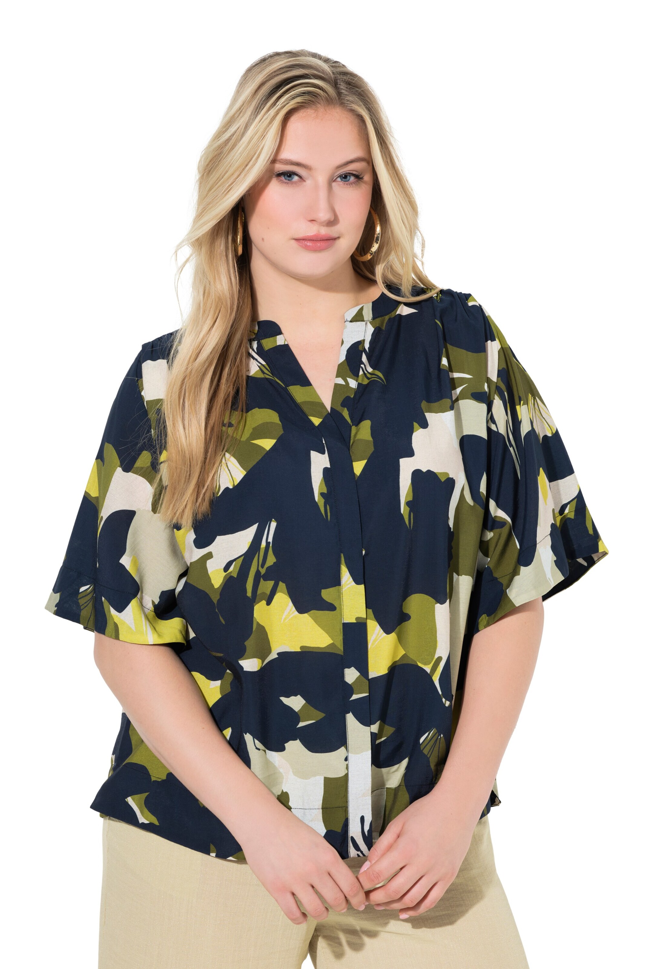 Ulla Popken Blouse in Blue: front