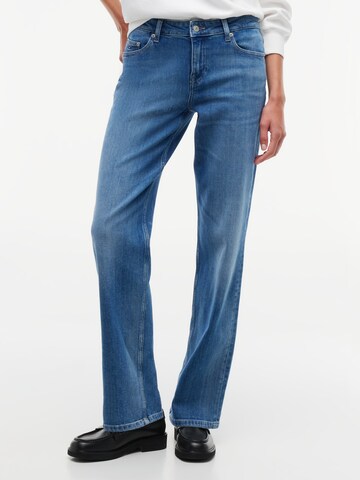 Tommy Jeans Regular Jeans in Blauw: voorkant