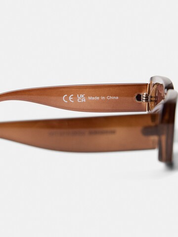 Bershka Sonnenbrille in Braun