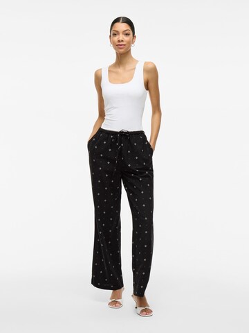VILA Loose fit Trousers in Black