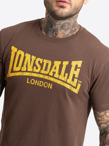 LONSDALE Bluser & t-shirts 'KAI' i brun