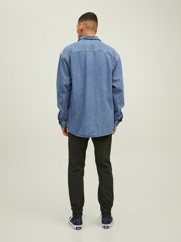 JACK & JONES - Ajuste confortable Camisa 'Axel' en azul