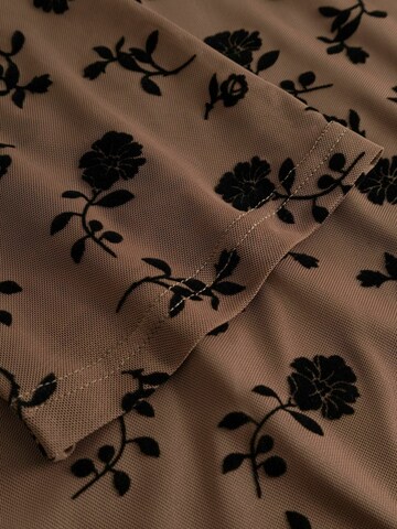 Noella Jurk ' Kameyella ' in Bruin