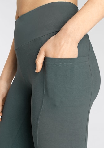 VIVANCE Skinny Παντελόνι φόρμας σε πράσινο