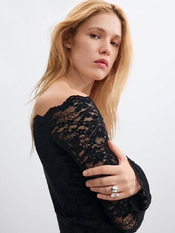 melns Desigual Kleita