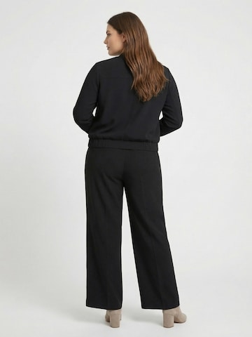 Guido Maria Kretschmer Curvy Välikausitakki 'Mara' värissä musta