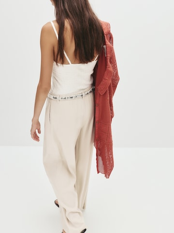 Wide leg Pantaloni con pieghe di Pull&Bear in beige