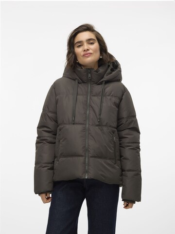 Giacca invernale di VERO MODA in verde: frontale