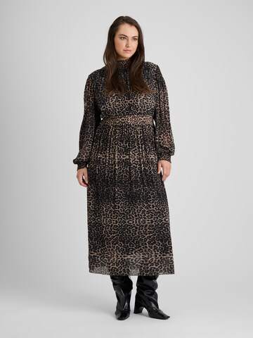 Robe 'Julia' Guido Maria Kretschmer Curvy en beige