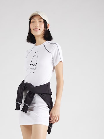 Nike Sportswear - Vestido en blanco