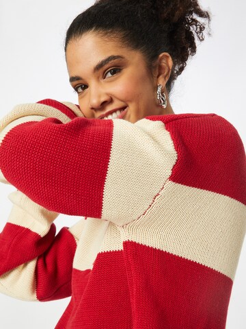 GLAMOROUS Sweater in Red