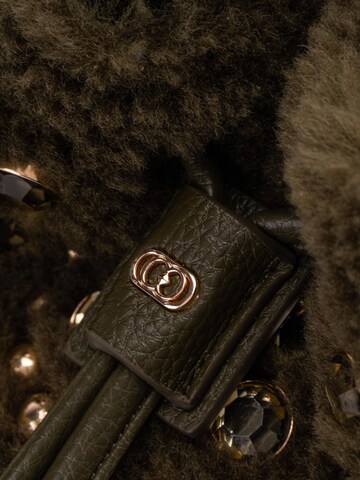 La Carrie Handbag in Green