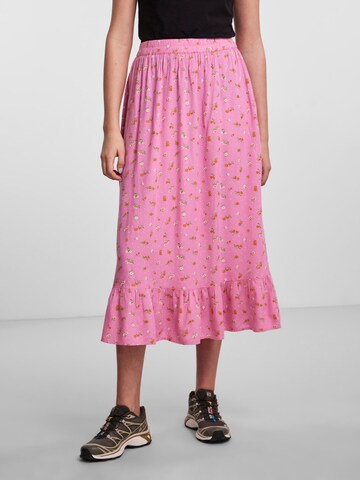 PIECES Skirt 'Kennedy' in Pink: front