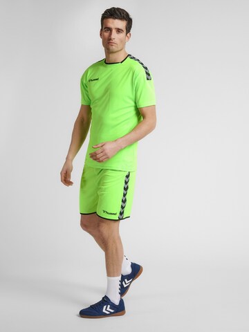 Hummel Regular Sportshorts 'Authentic' in Grün