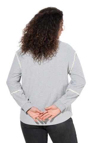 Ulla Popken Sweatshirt in Grijs
