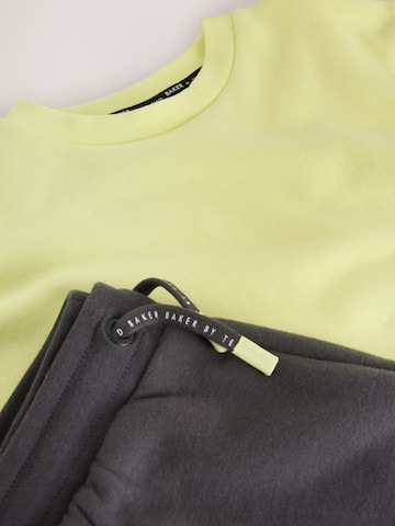 Baker by Ted Baker Set in Geel