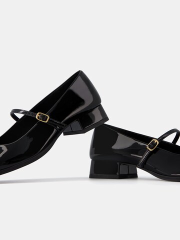 Bershka Ballet Flats with Strap in Black