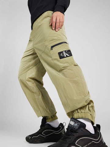 Calvin Klein Jeans Alt kitsenev Püksid, värv roheline