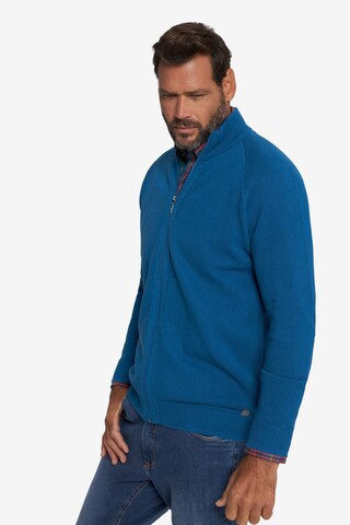 JP1880 Gebreid vest in Blauw: voorkant